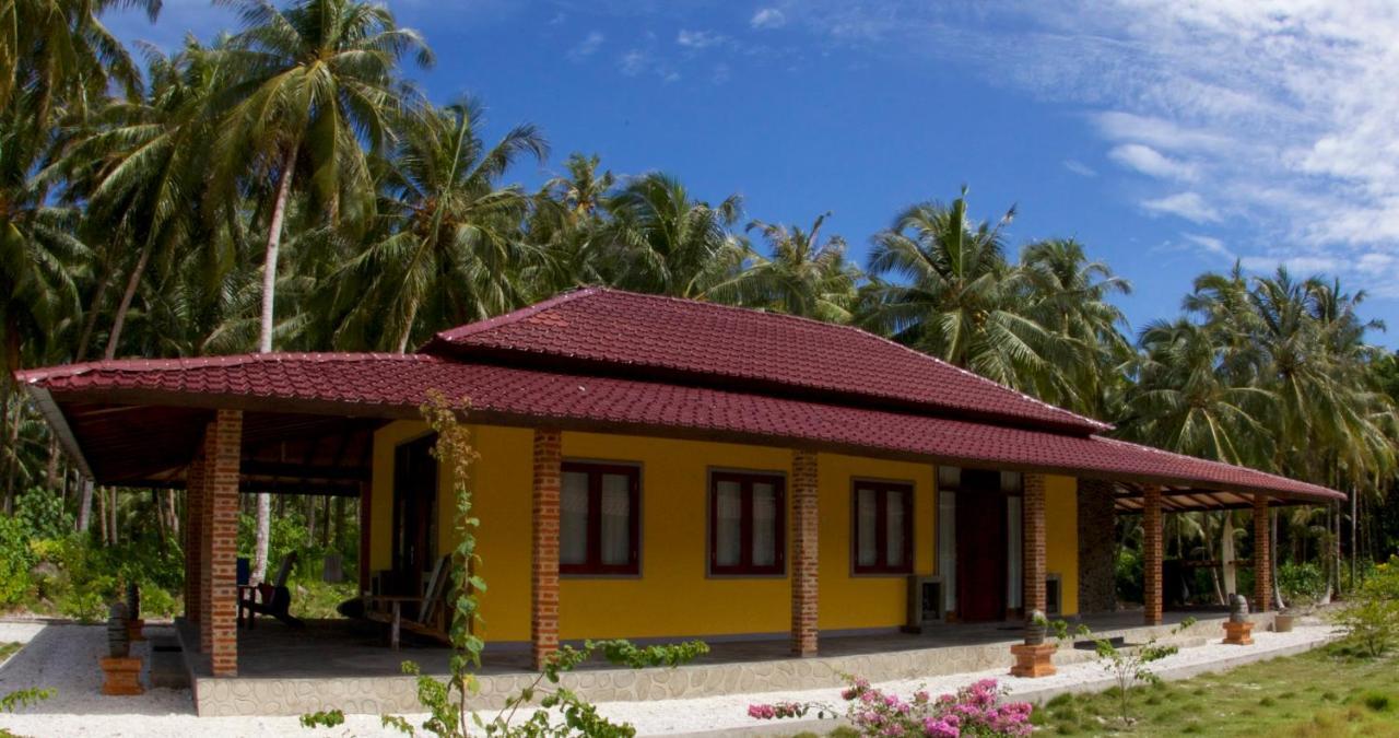 Puri Asu Resort Palau Asu Zimmer foto